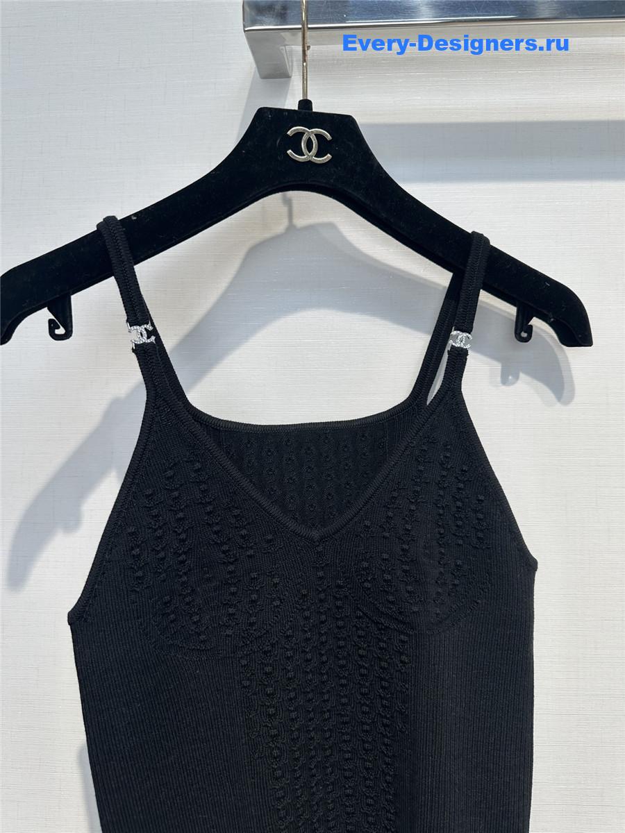 Ch**el black crop sweater tank
