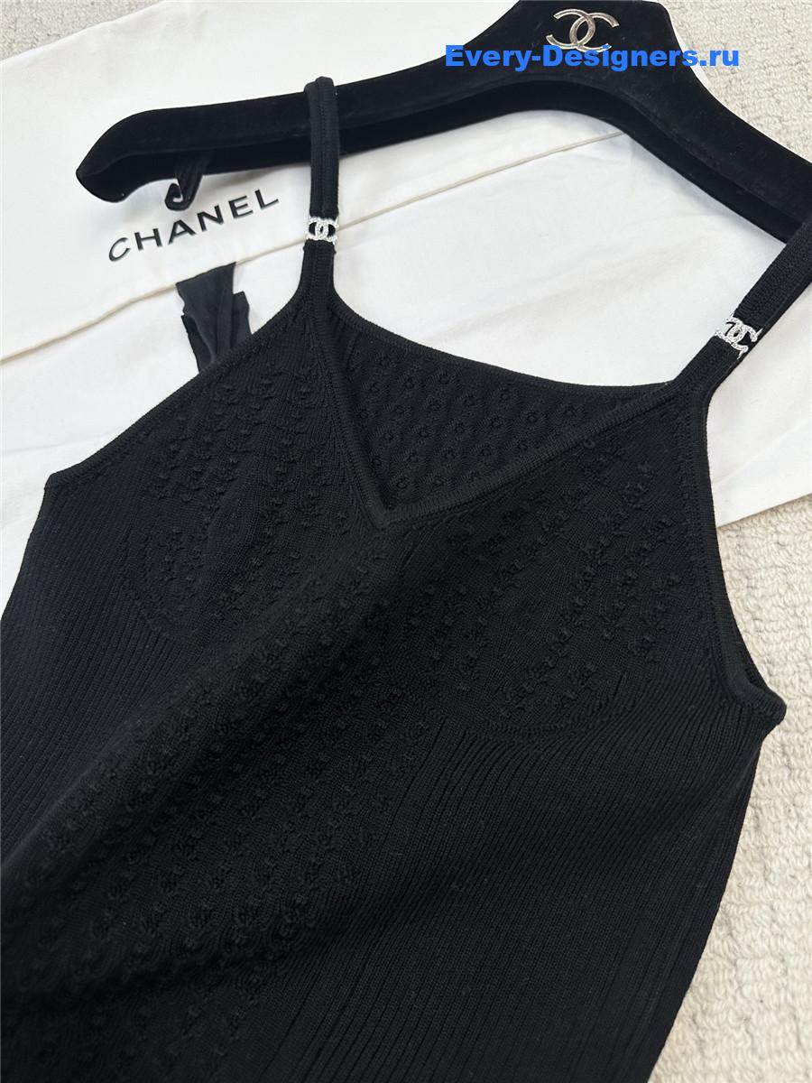 Ch**el black crop sweater tank