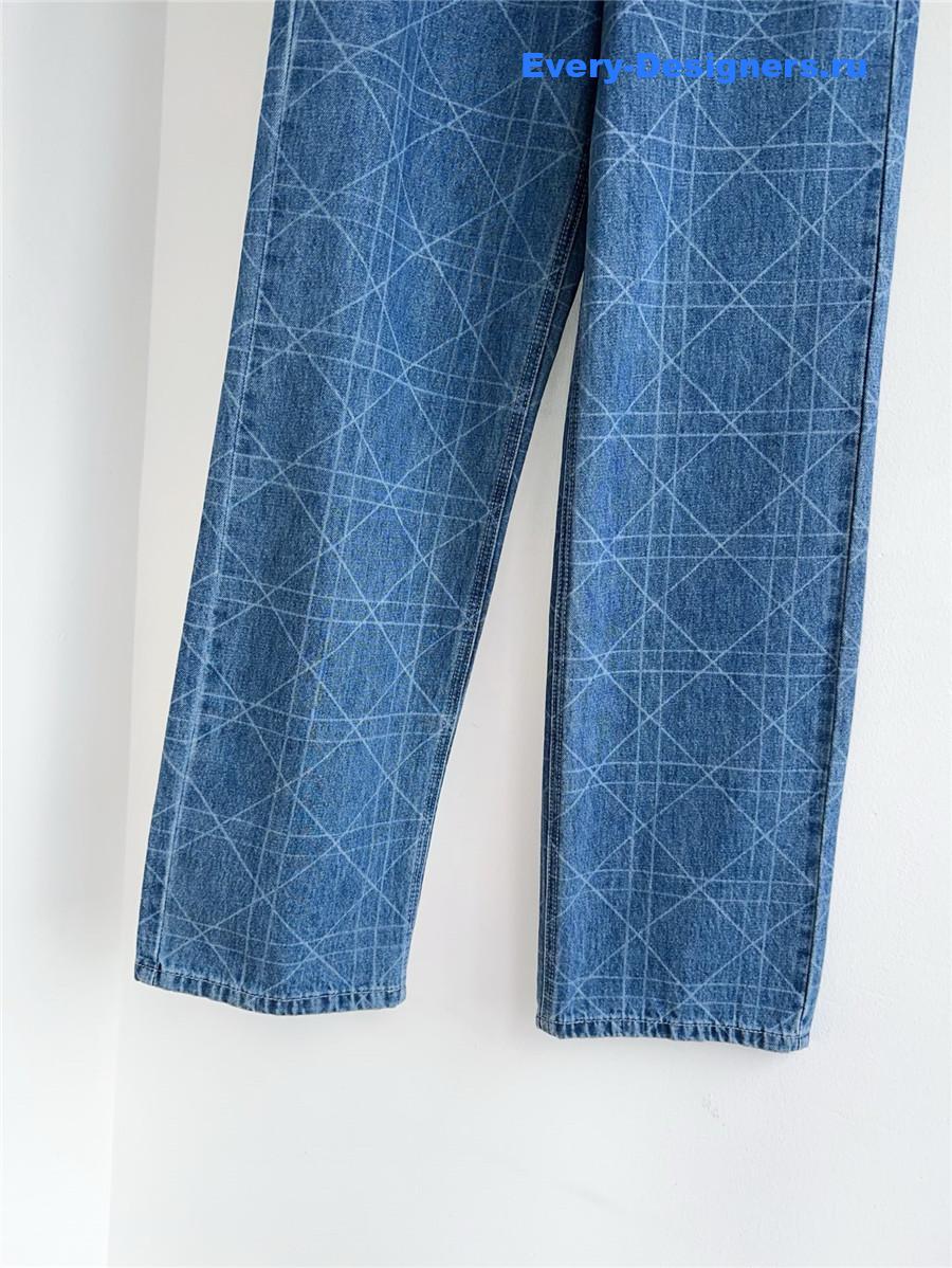 D10r blue bee embroidered jeans