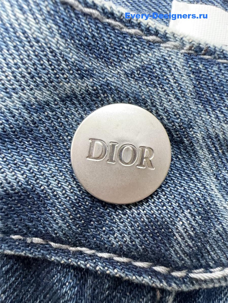 D10r blue bee embroidered jeans