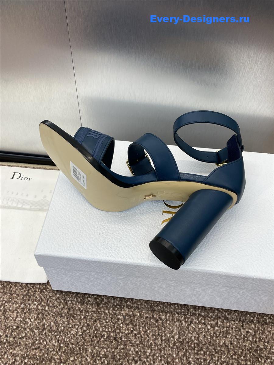 D10r dway blue heeled sandals