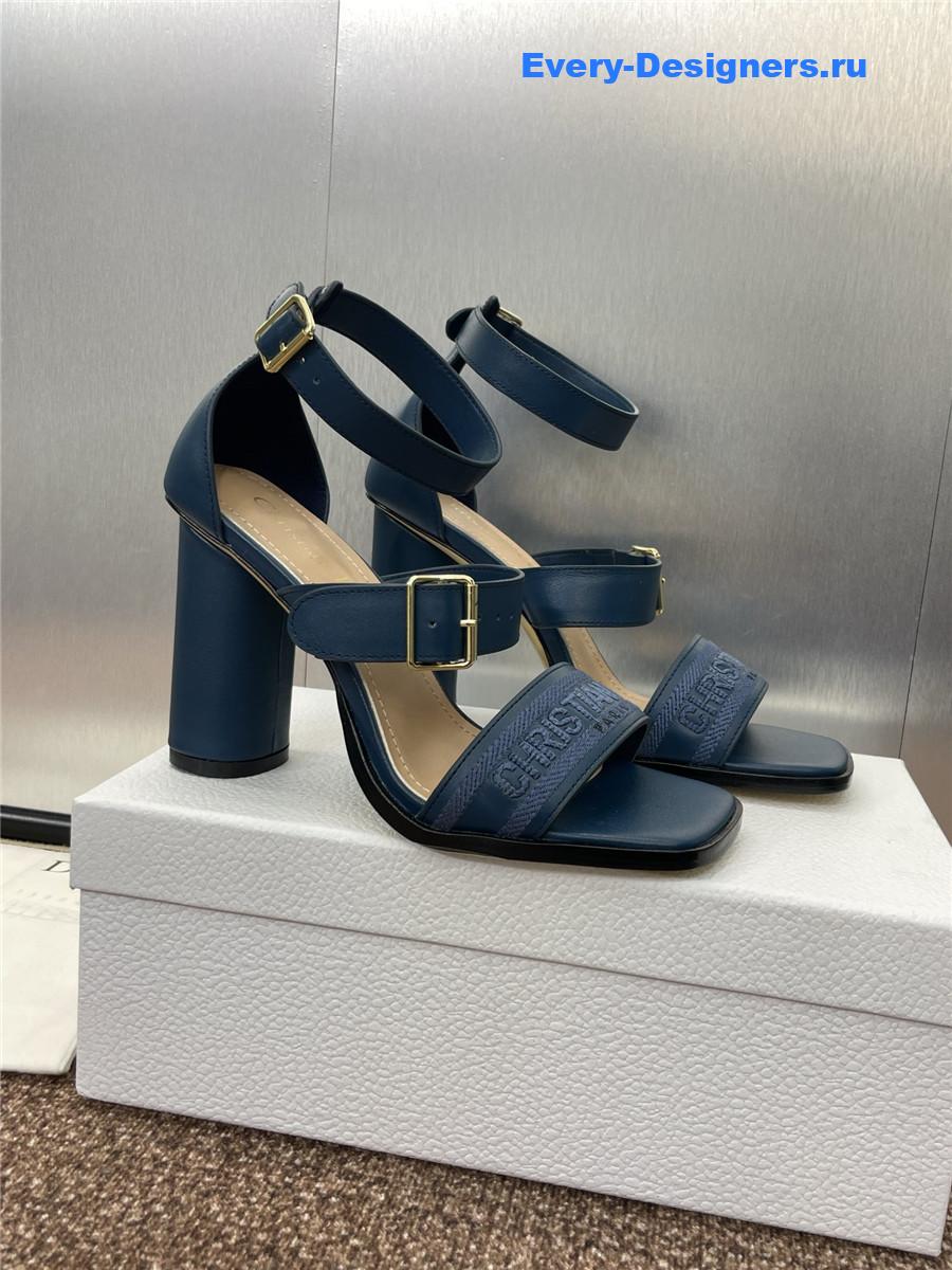 D10r dway blue heeled sandals