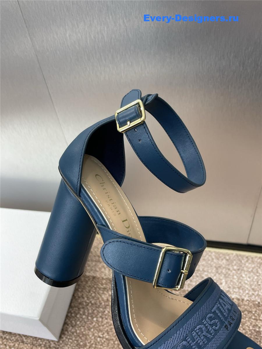 D10r dway blue heeled sandals