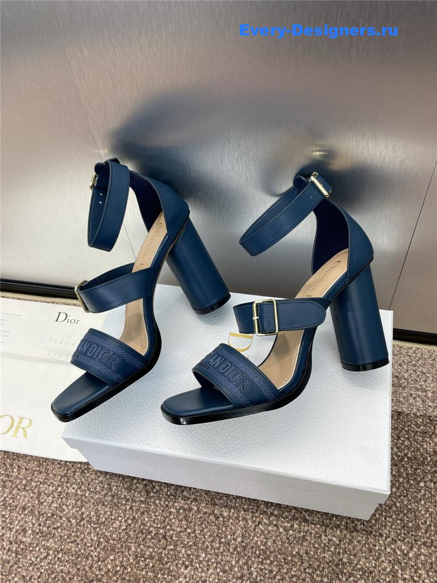 D10r dway blue heeled sandals