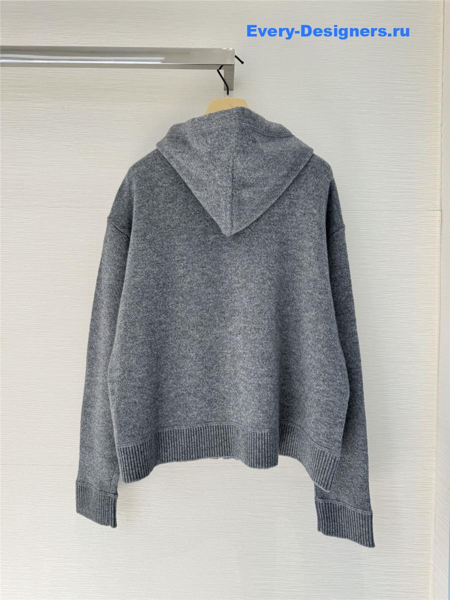 Gvc*1 logo zip-up sweatshirt in grey