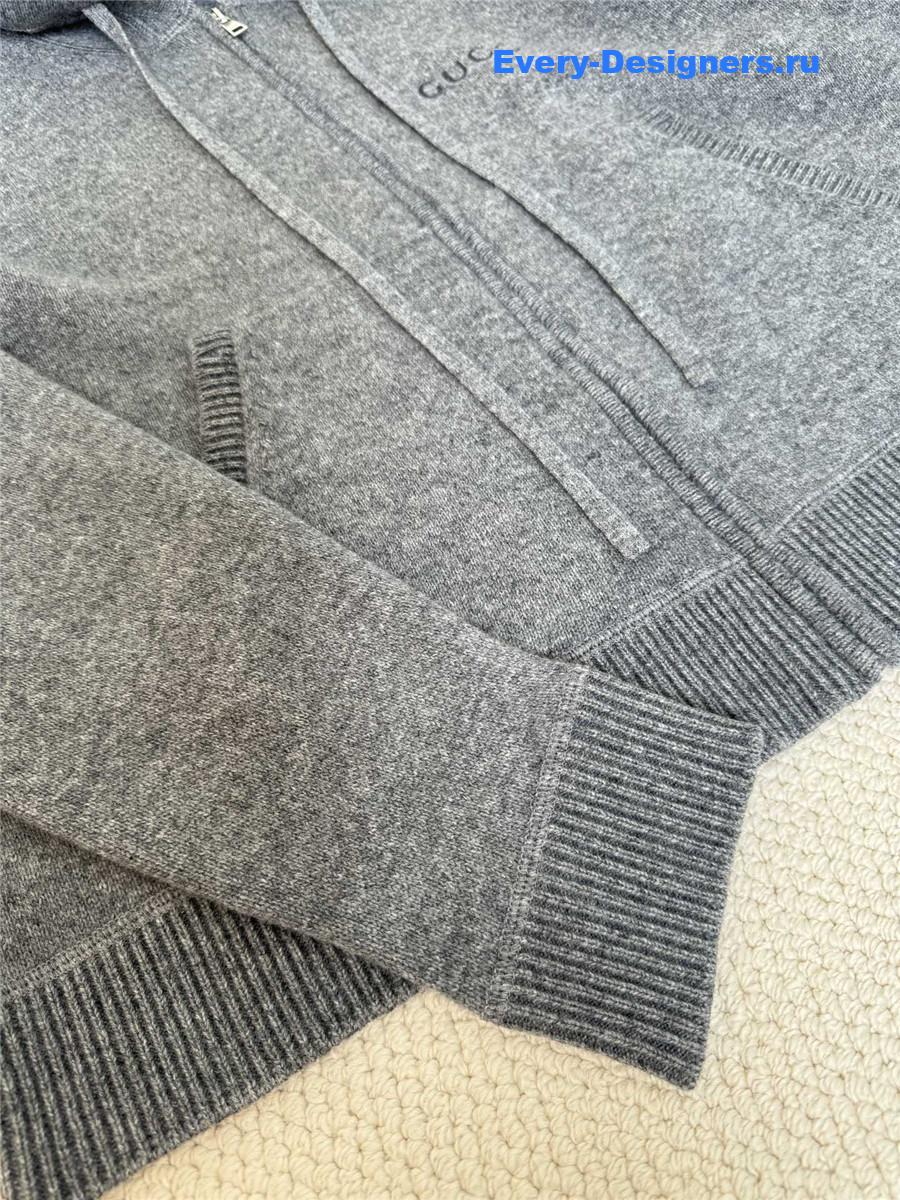 Gvc*1 logo zip-up sweatshirt in grey