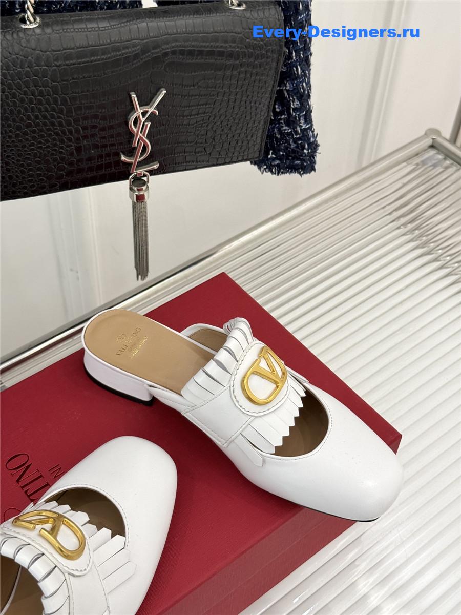 Va1e*ntin0 white vlogo mules