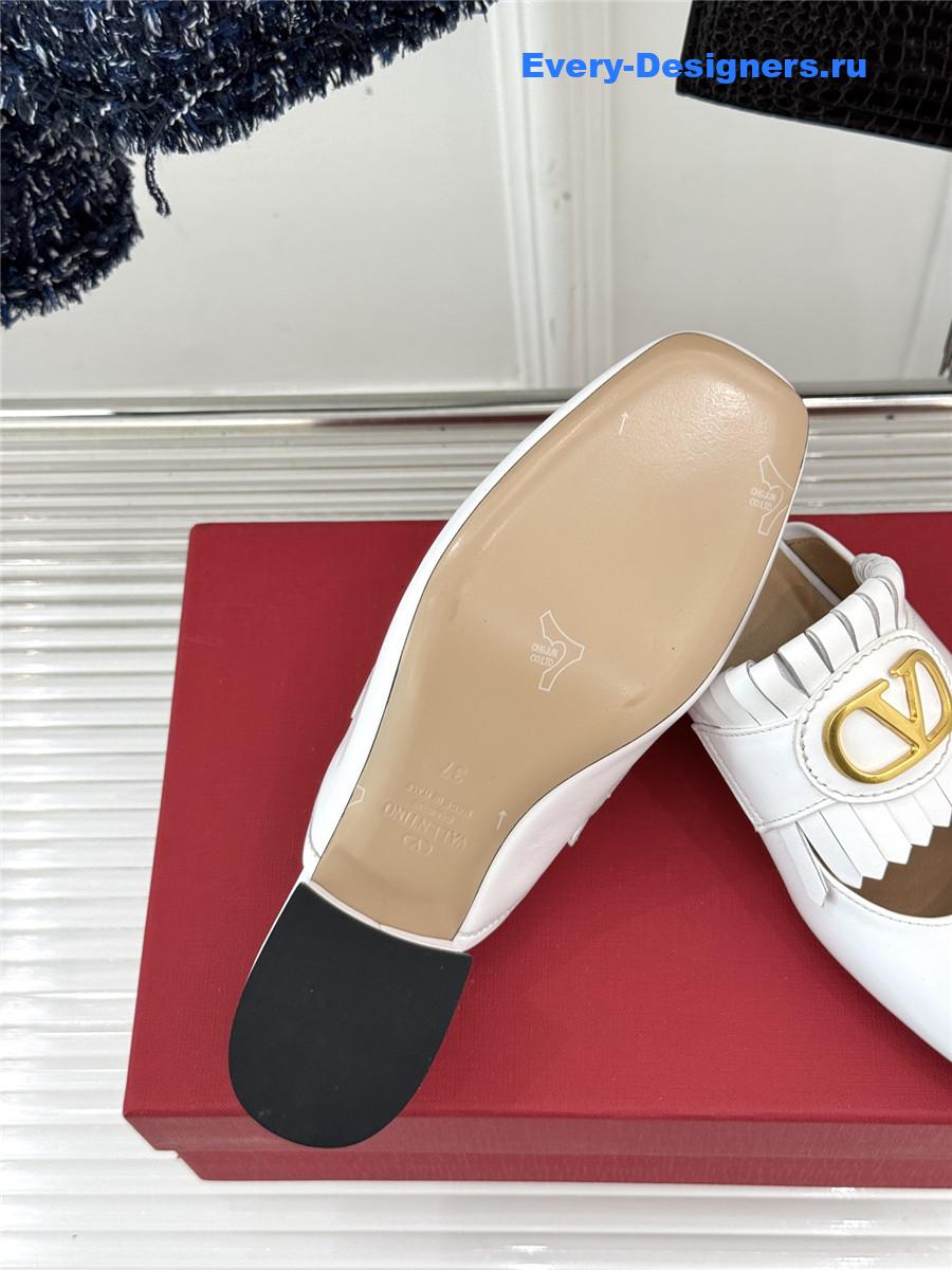 Va1e*ntin0 white vlogo mules