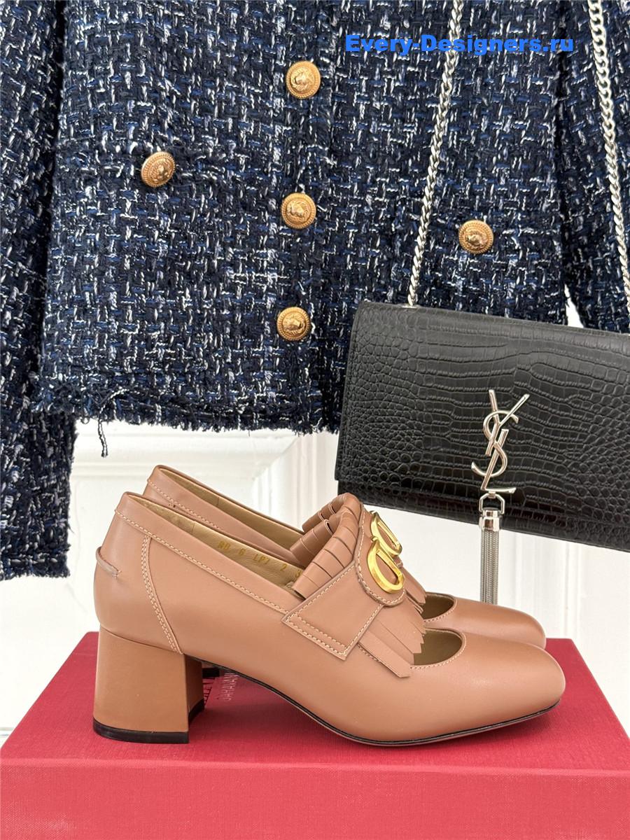 Va1e*ntin0 55mm vlogo pumps