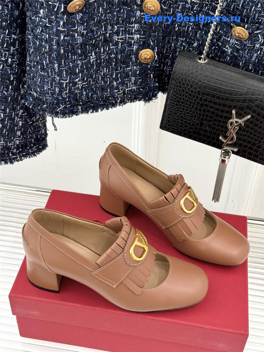 Va1e*ntin0 55mm vlogo pumps