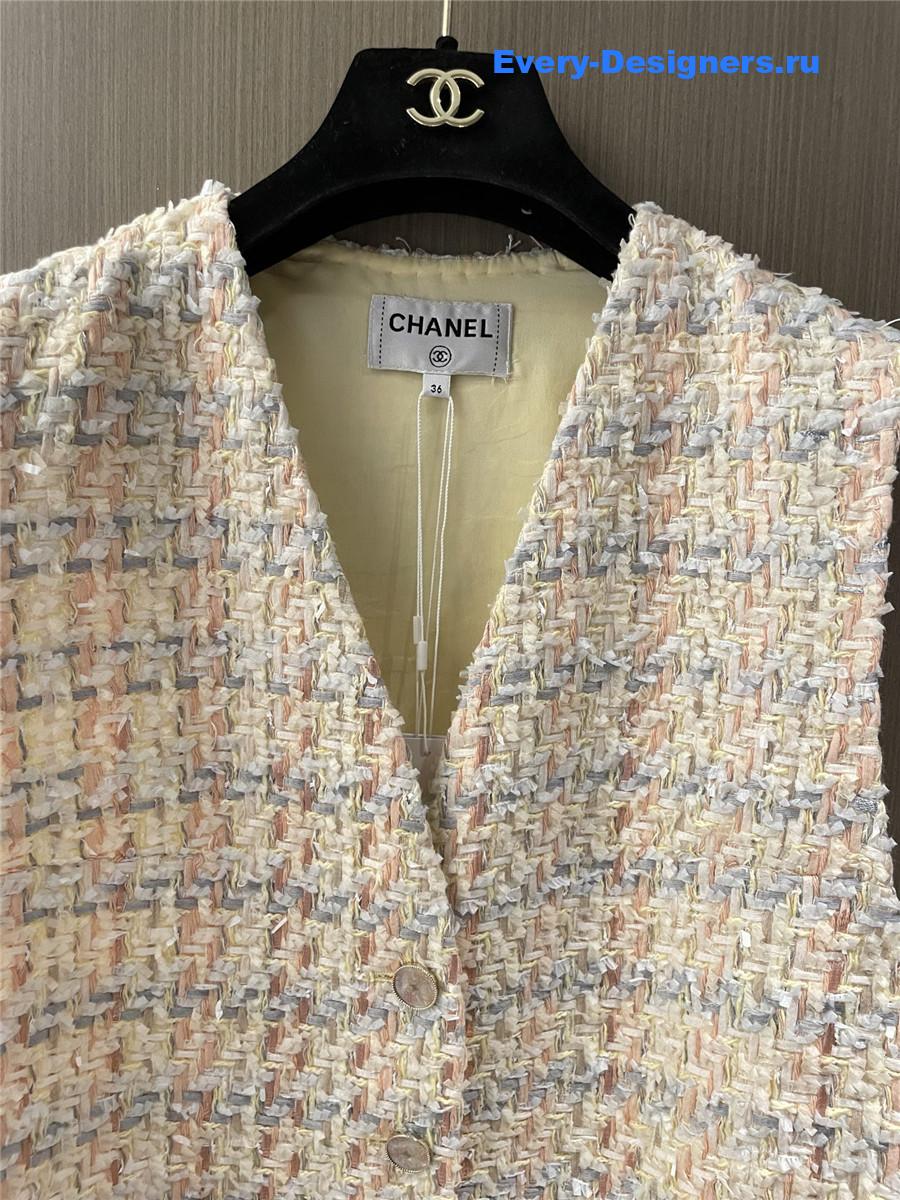 Ch**el checked tweed vest coat