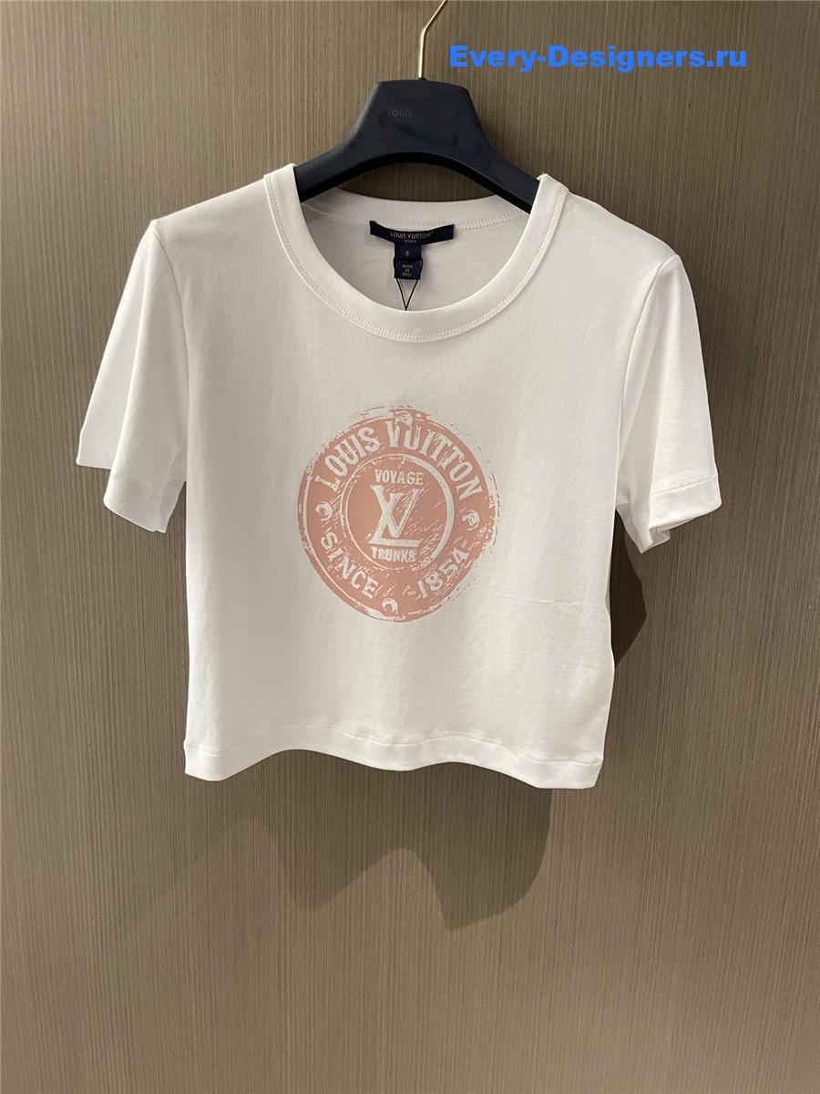 l0vis Vvtt0n lv stamp crop top