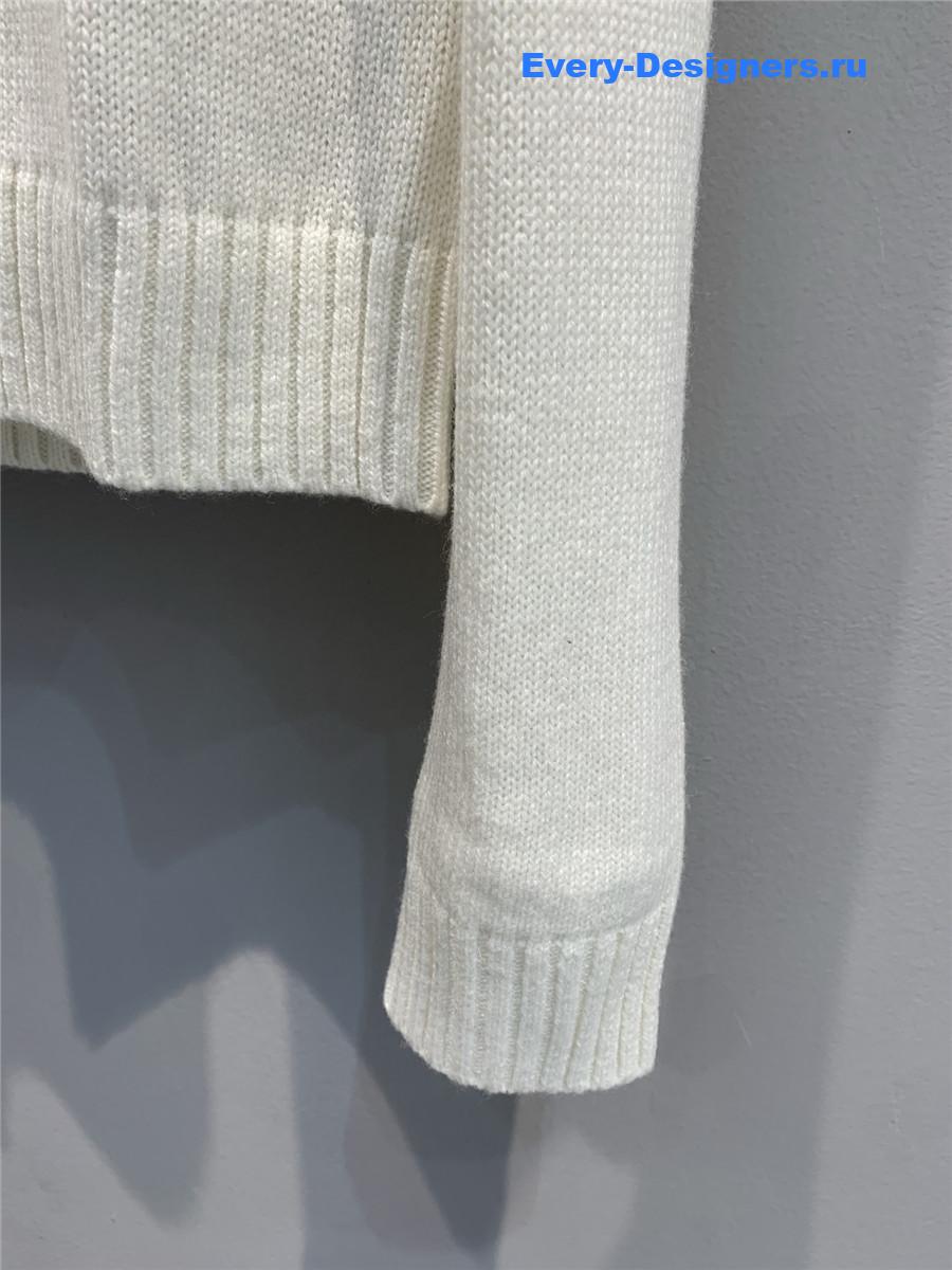 D10r beige star cashmere sweater