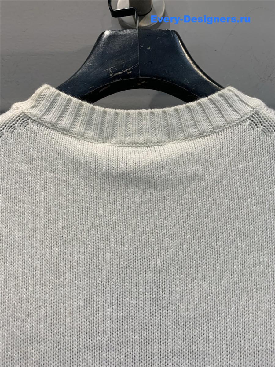 D10r beige star cashmere sweater