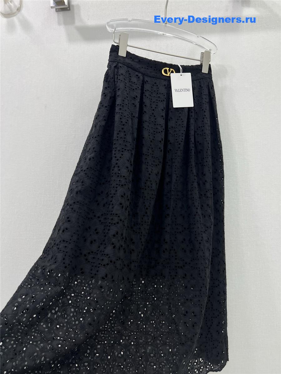 Va1e*ntin0 lace midi skirt in black