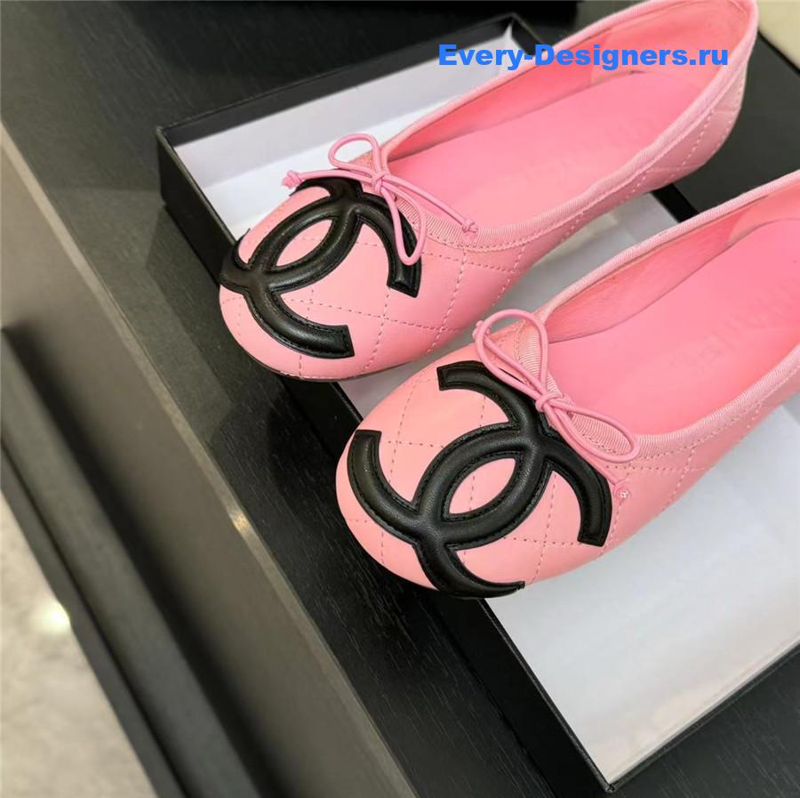 Ch**el cc logo ballet flats in pink