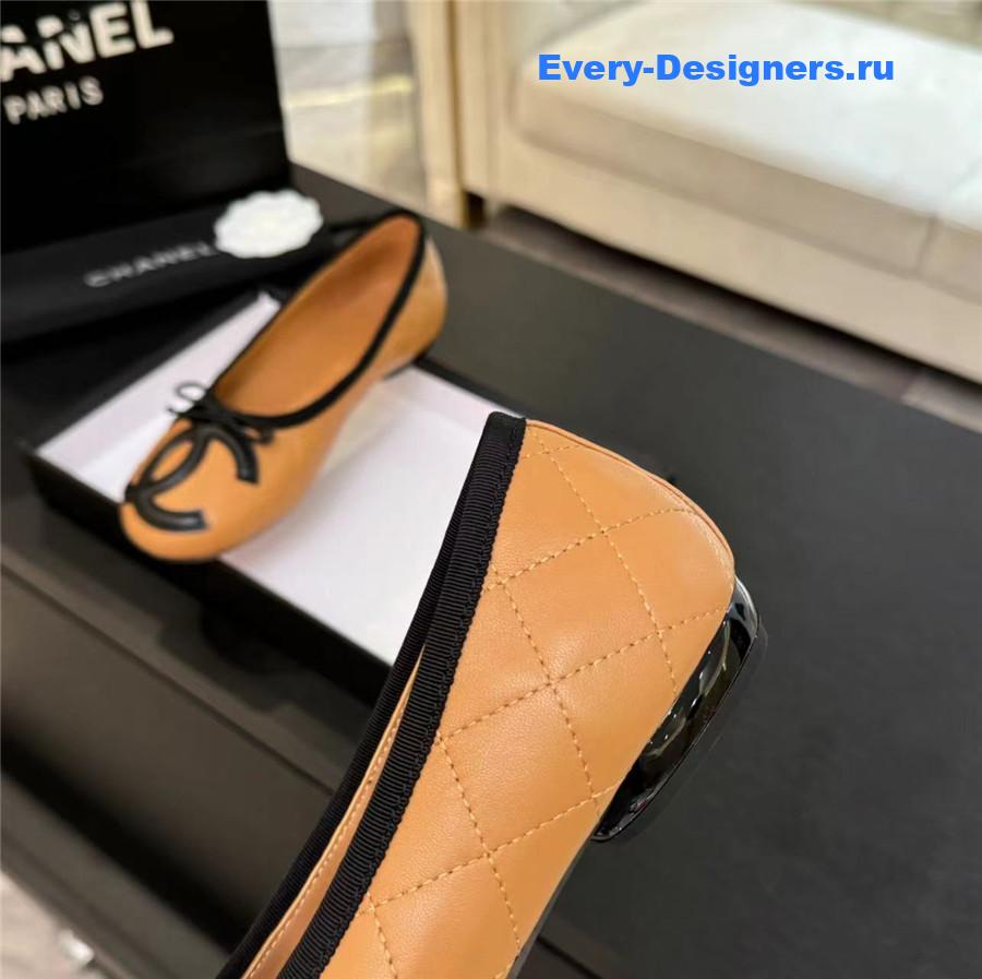 Ch**el beige cc logo ballet flats