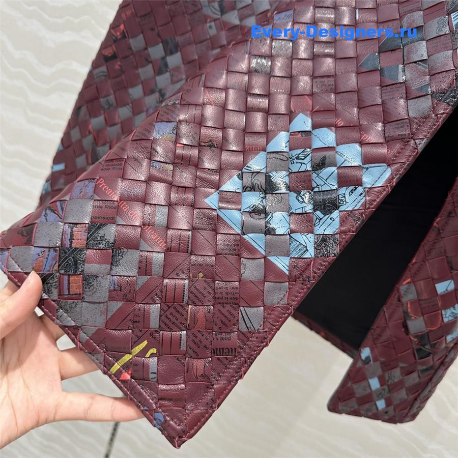 b0tt*ga Ven*ta graffiti woven leather skirt