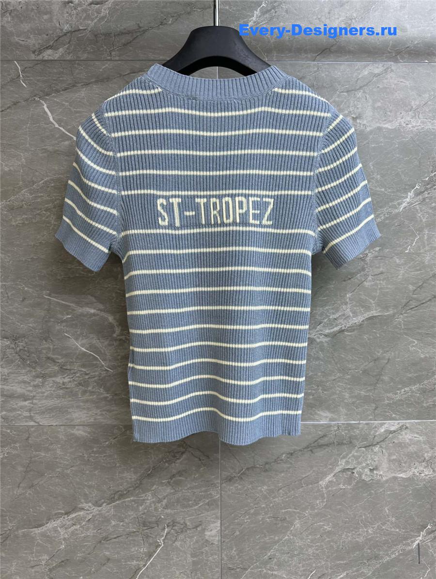 D10r blue striped knit top