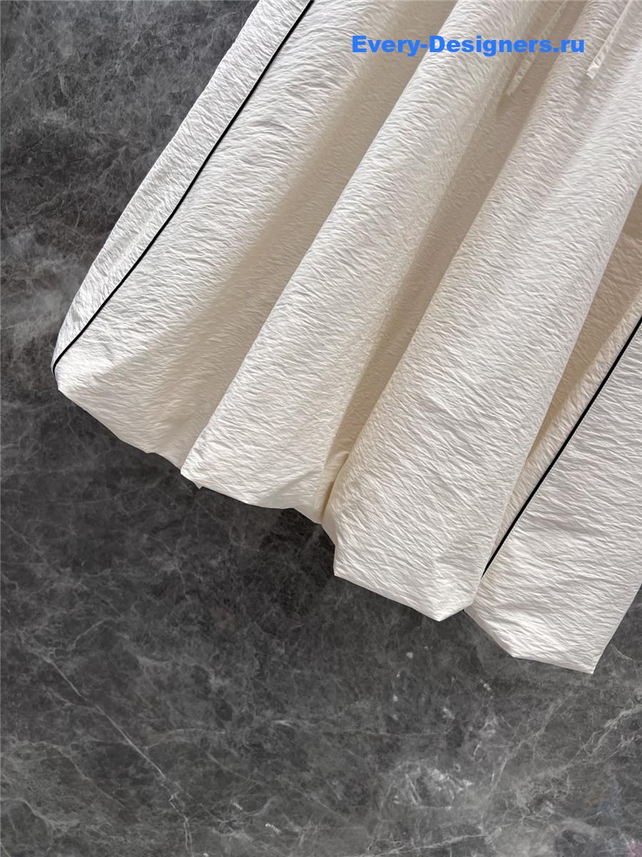 Pra*a beige workwear skirt