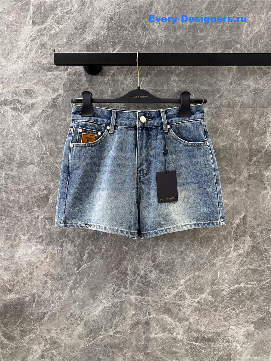 l0vis Vvtt0n embroidered denim shorts