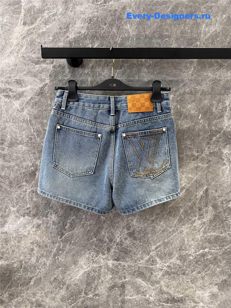 l0vis Vvtt0n embroidered denim shorts