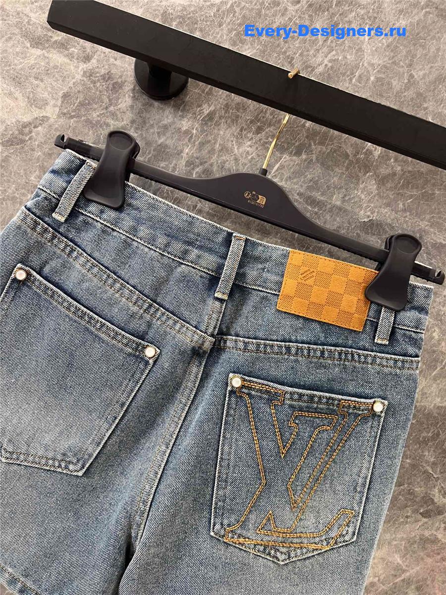 l0vis Vvtt0n embroidered denim shorts