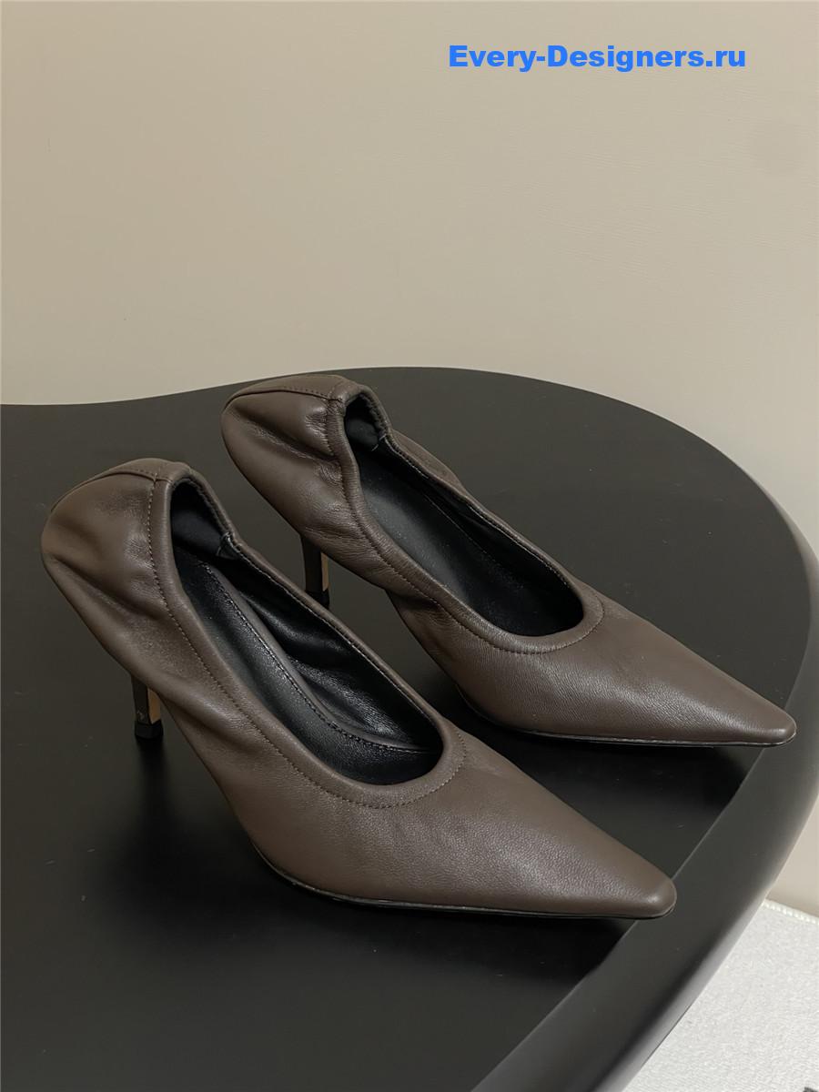 The R0w liisa brown leather pumps