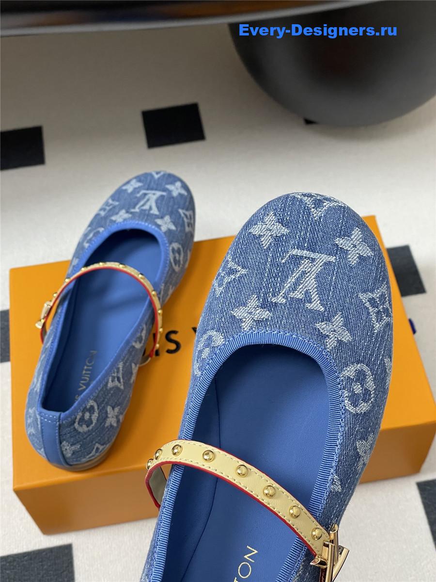 l0vis Vvtt0n monogram denim romy flats