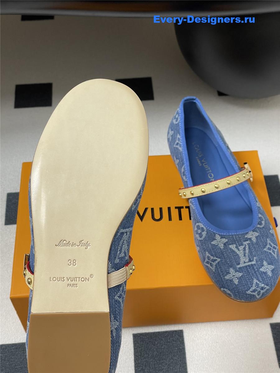 l0vis Vvtt0n monogram denim romy flats
