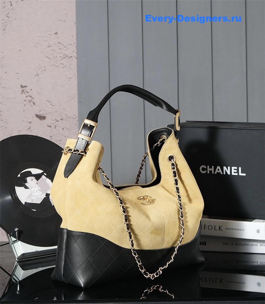 Ch**el brown cc logo shopping bag