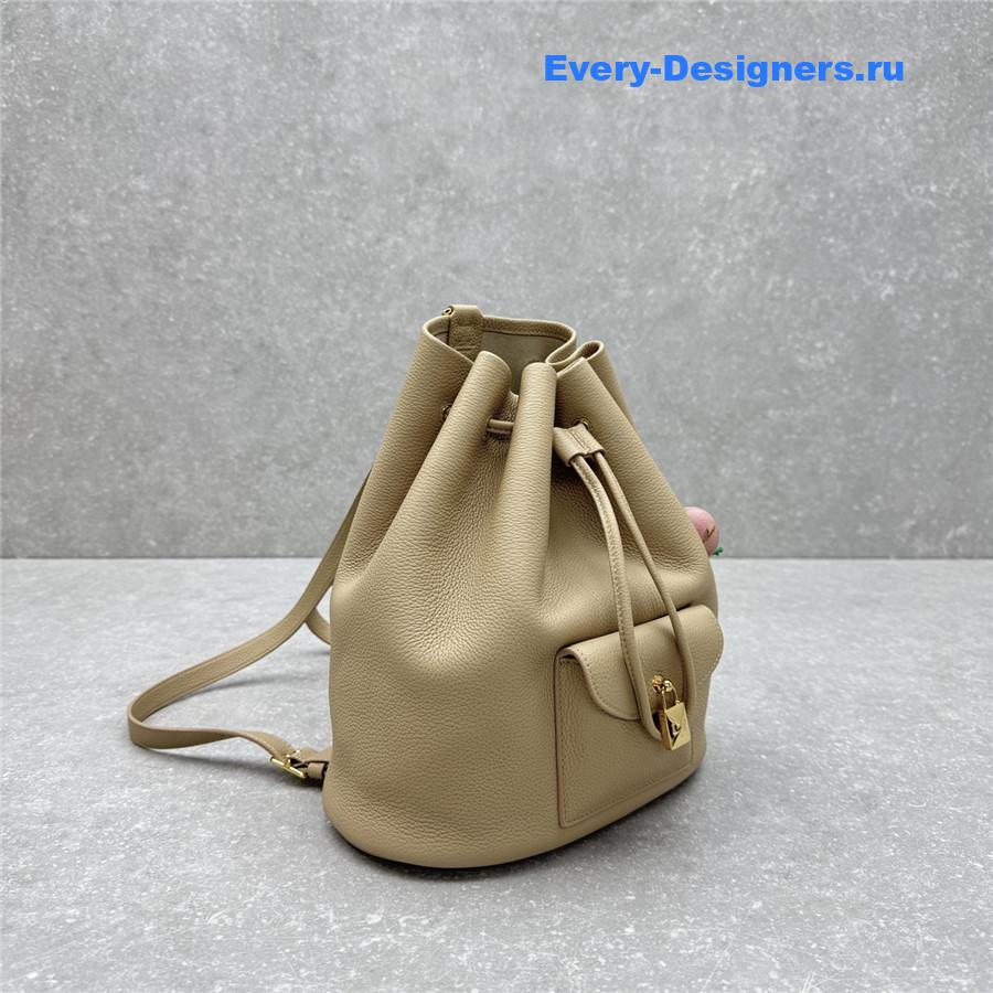 L0r0 P1ana calfskin drawstring backpack