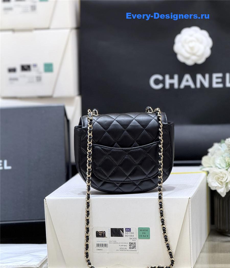 Ch**el black classic clutch with chain