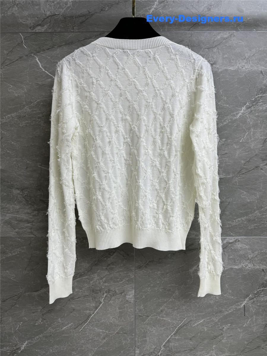 ch**el white D1am0nd cardigan