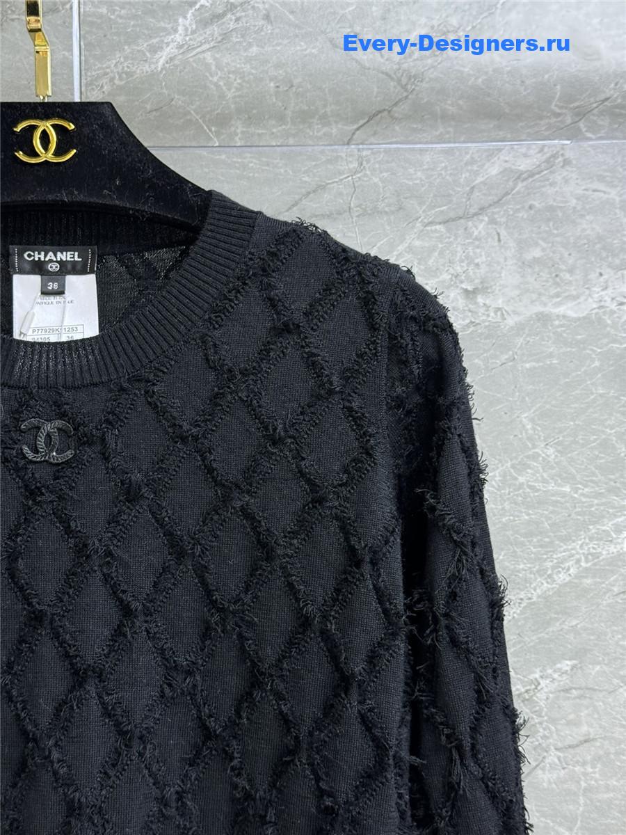 ch**el black D1am0nd cardigan