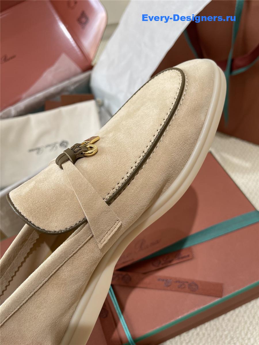 L0r0 P1ana beige suede loafers