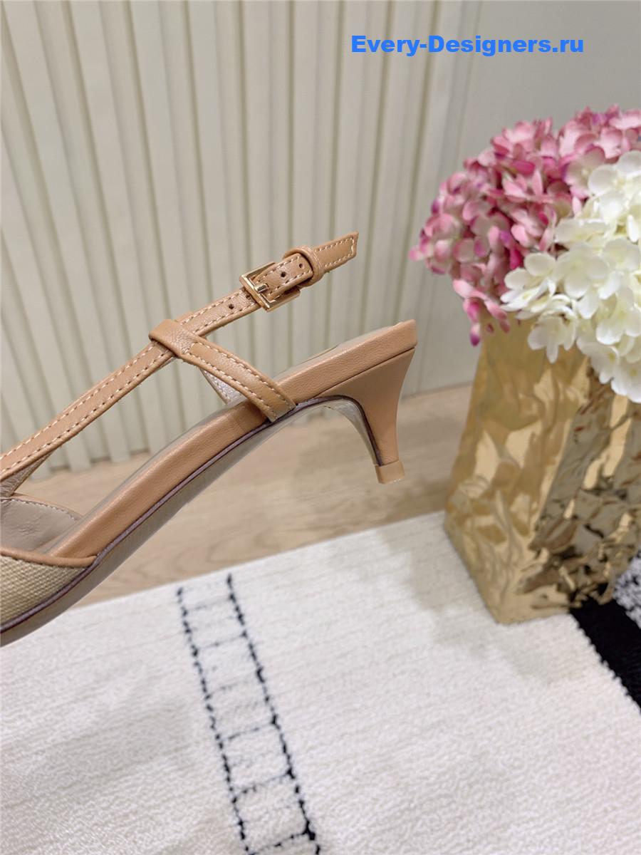 Va1e*ntin0 cherryfic 40mm slingbacks