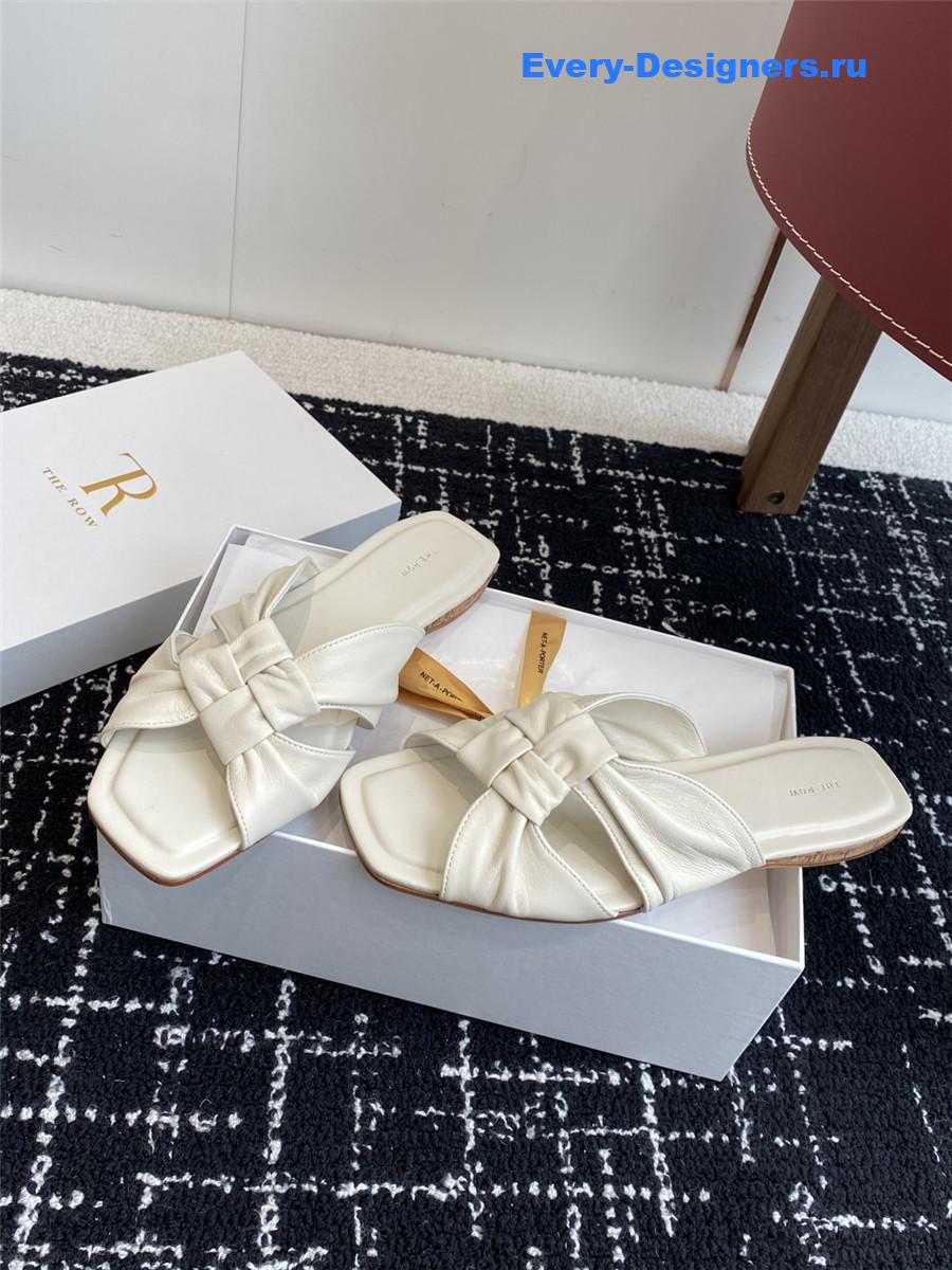 The R0w soft knot white leather flats