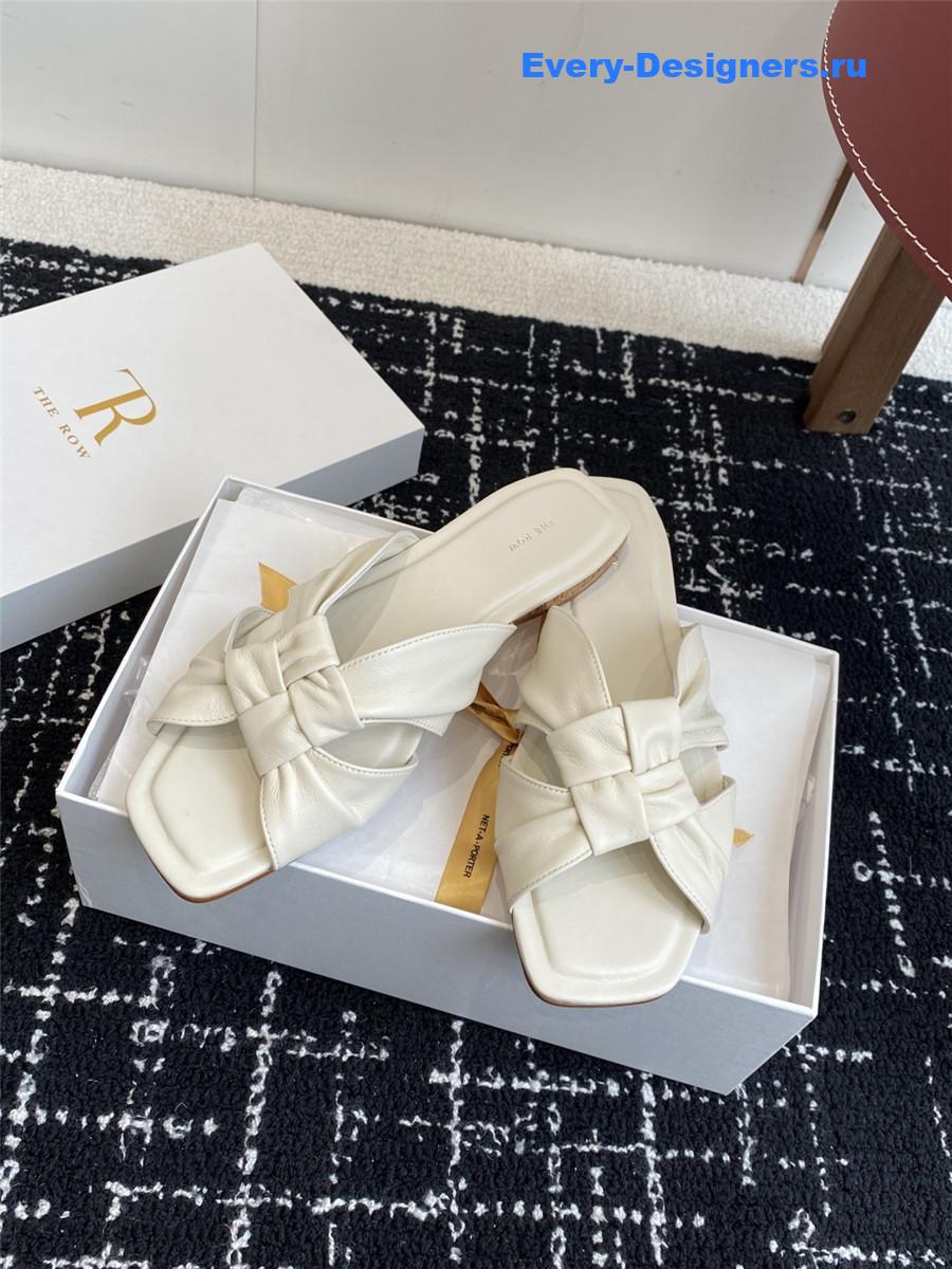 The R0w soft knot white leather flats