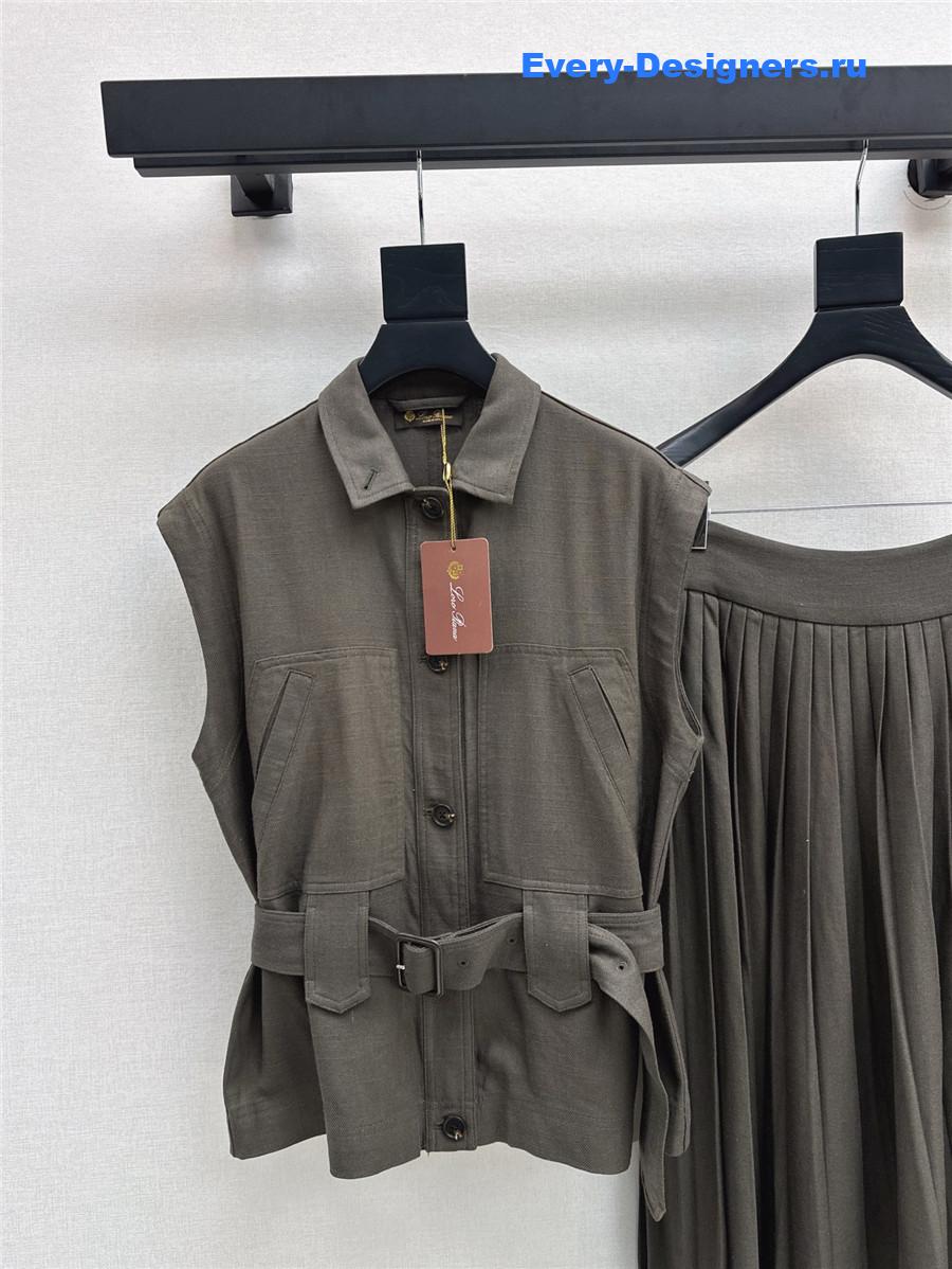 L0r0 P1ana vest pleated skirt suit