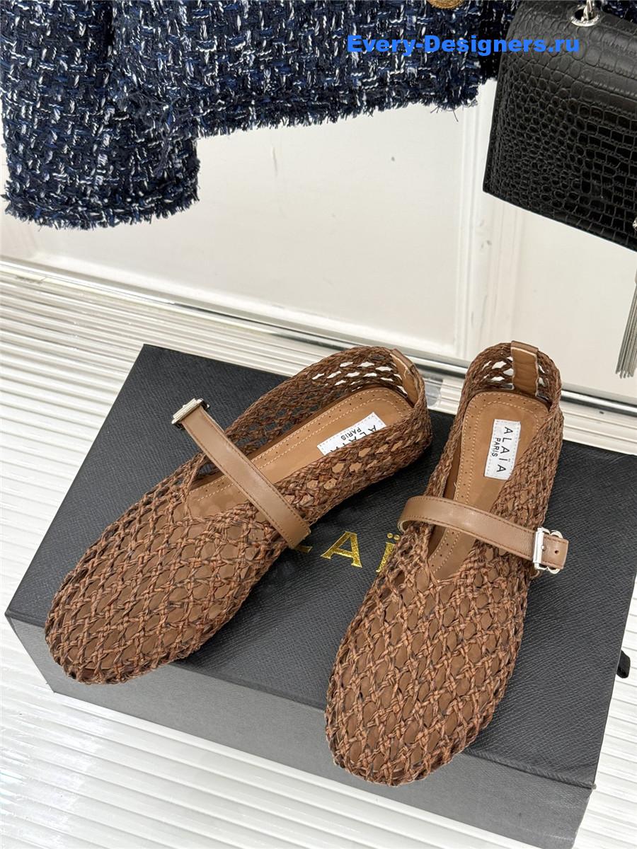 ALAÏA Beige Woven Mesh Ballet Flats