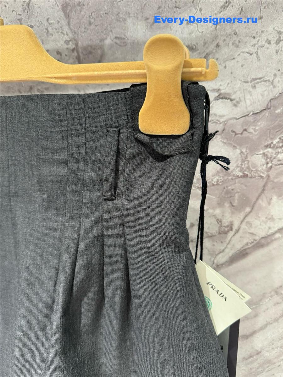 Pra*a high-waist flared shorts