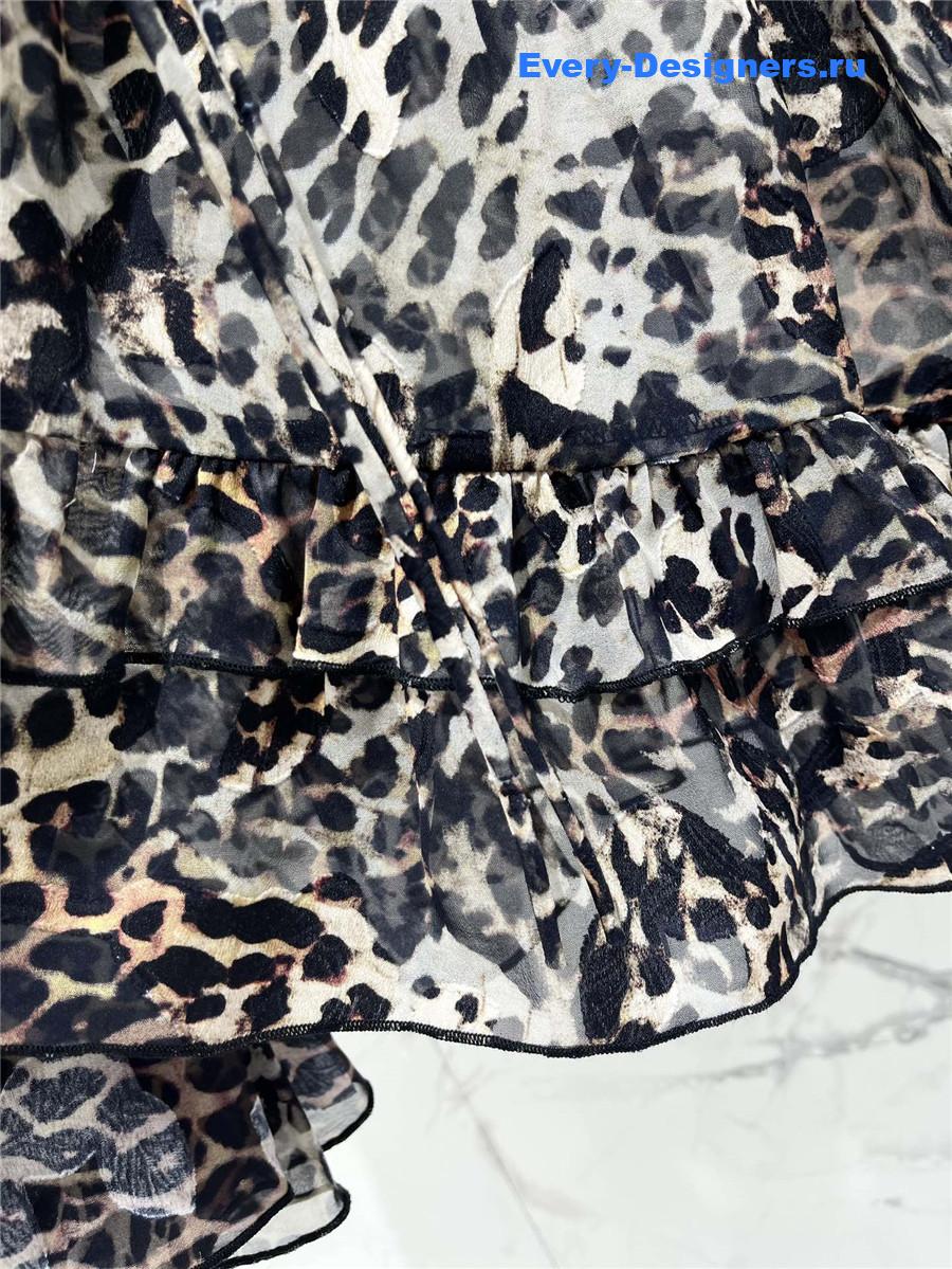 Sa1nt Lau*nt leopard vest