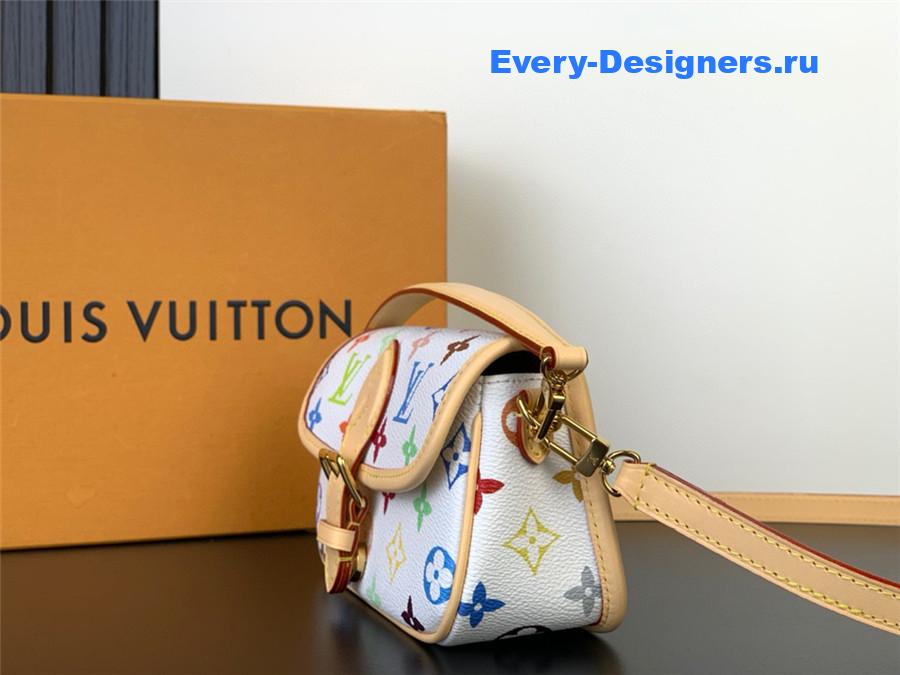 l0vis Vvtt0n x murakami diane nano bag