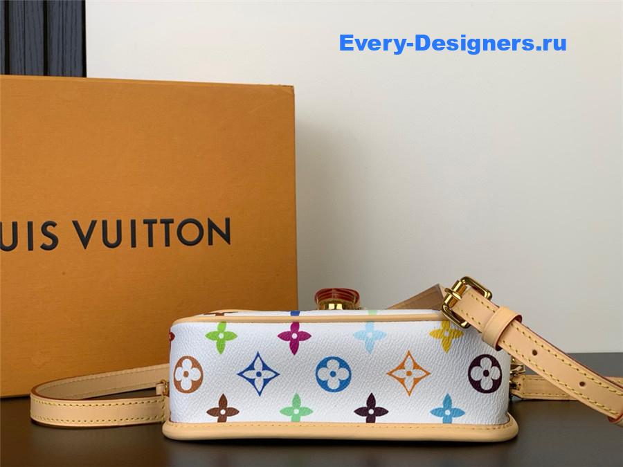 l0vis Vvtt0n x murakami diane nano bag