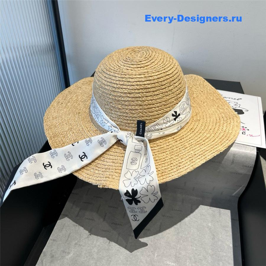 Ch**el beige straw cc hat