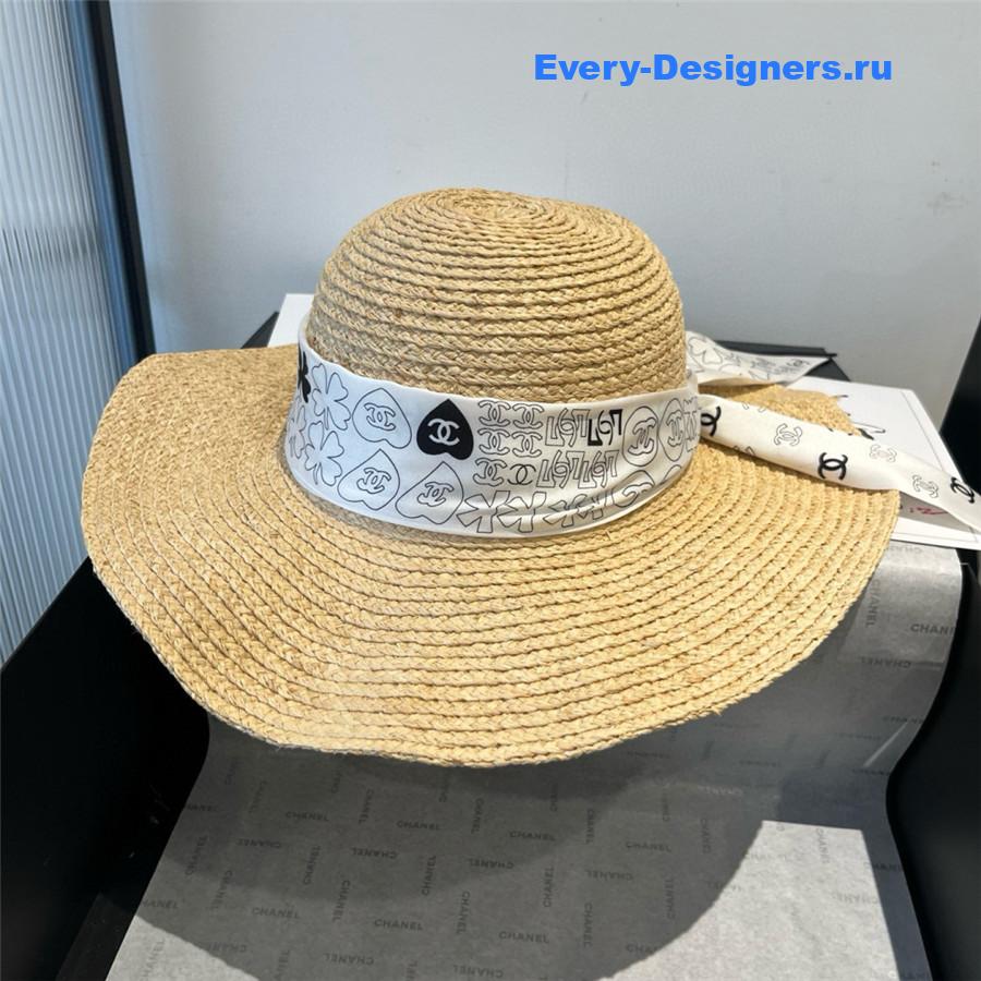Ch**el beige straw cc hat