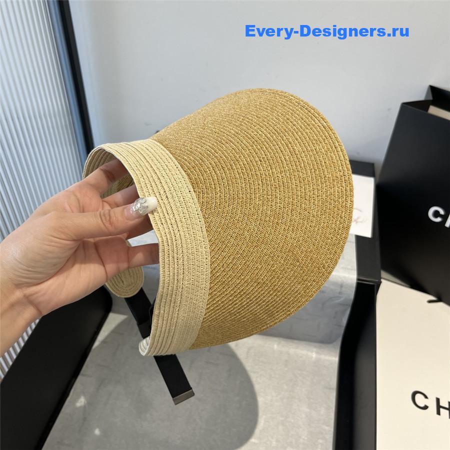 Pra*a light beige straw visor