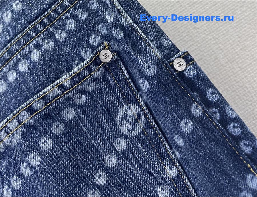 Ch**el blue pearl print logo jeans