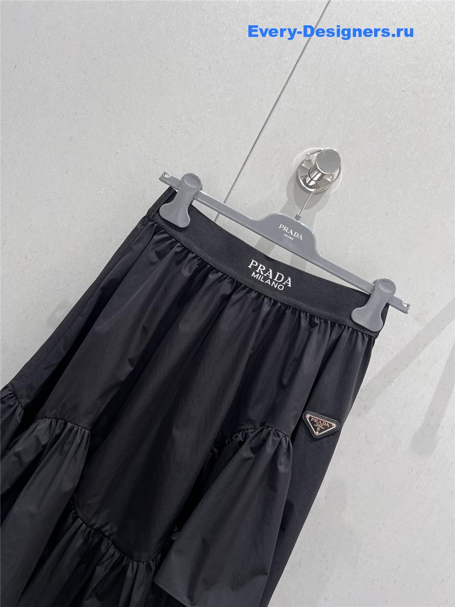 Pra*a black irregular ruffle skirt